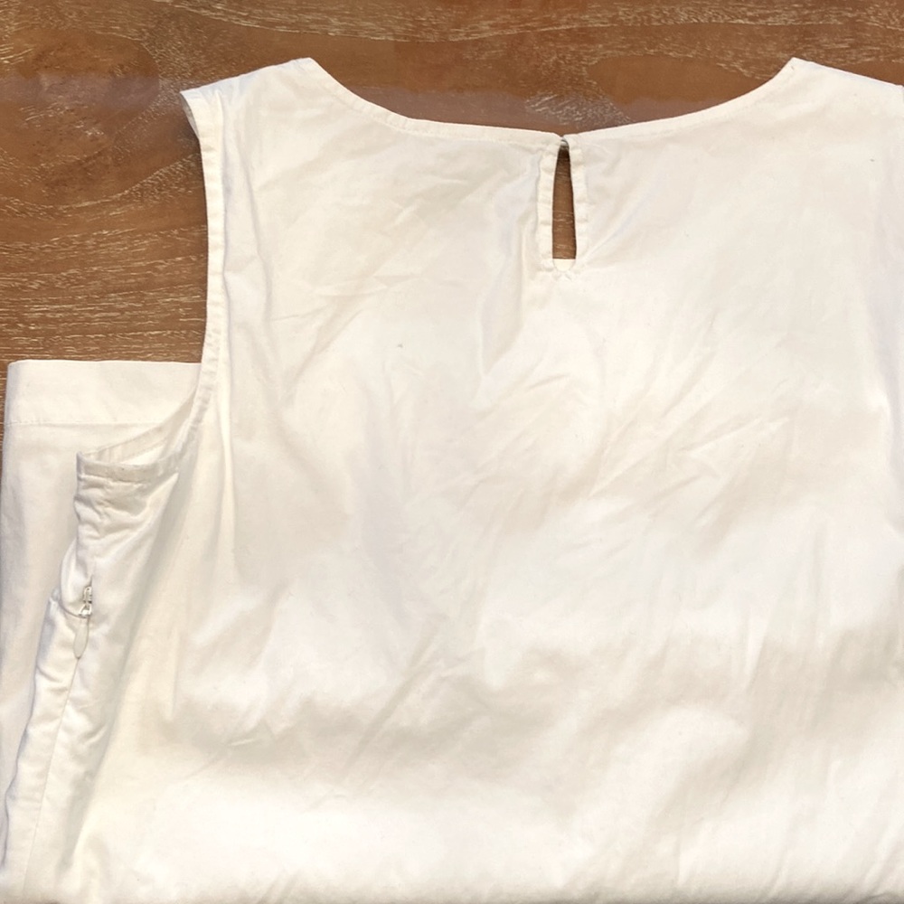 Vineyard Vines Women’s Tank Top - Picture 4 of 5